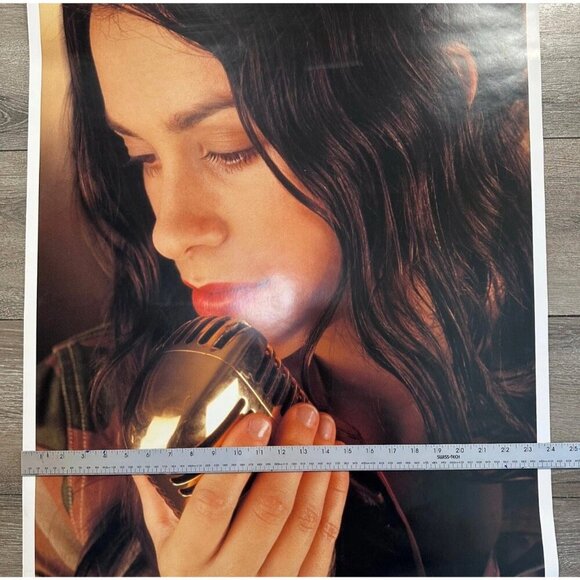 Alanis Morissette Rare Vintage 90s Poster 24X33.5 Alternative Rock POP Rock ICON - Picture 2 of 6